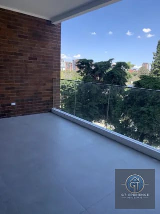 Lindo y amplio apartamento en edificio Echo, zona 14 — Apartamento en Alquiler en Echo, Zona 14, Guatemala, Ciudad — miniatura 11 de 14