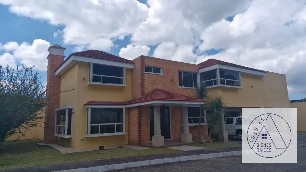 Carr. Salvador Parajes de Muxbal se vende casa amplia y de lujo — Casa en Venta en Carretera a El Salvador, Guatemala, Ciudad — foto 1 de 14