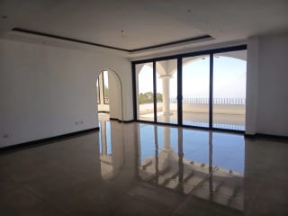Vendo Espectacular Mansión de Lujo en Altos de Montebello. CAES. — Casa en Venta en Santa Catarina Pinula, Carretera a El Salvador, Guatemala, Ciudad — miniatura 10 de 17