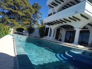 Vendo Espectacular Mansión de Lujo en Altos de Montebello. CAES. — Casa en Venta en Santa Catarina Pinula, Carretera a El Salvador, Guatemala, Ciudad — miniatura 4 de 17