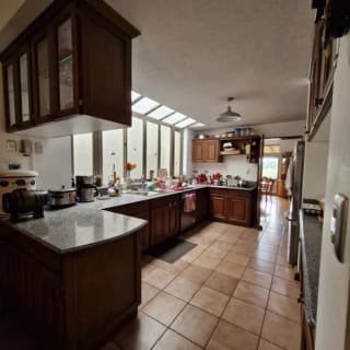 Vendo casa exclusiva En Monte Bello km. 9.5 Carretera al Salvador. — Casa en Venta en Santa Catarina Pinula, Carretera a El Salvador, Guatemala, Ciudad — miniatura 3 de 17