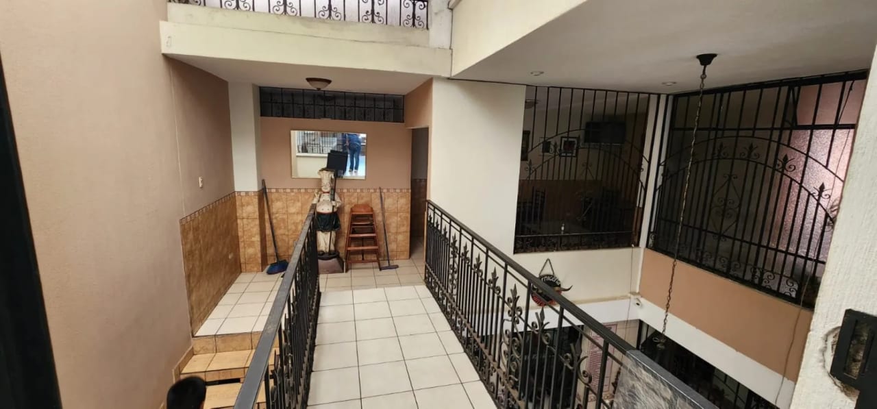 Venta de Casa para uso de Restaurante u Oficinas, Zona 1. — Casa en Venta en Zona 1, Guatemala, Ciudad — foto 2 de 16