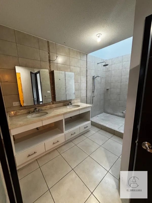 Casa en venta en Campos de San Isidro — Casa en Venta en Campos de San Isidro II, Zona 16, Guatemala, Ciudad — foto 7 de 16