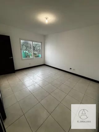 Casa en venta en Campos de San Isidro — Casa en Venta en Campos de San Isidro II, Zona 16, Guatemala, Ciudad — miniatura 2 de 16