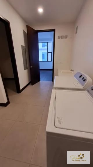 APARTAMENTO DE LUJO EN VENTA 📍 Edificio Echo – Zona 14 — Apartamento en Venta en Echo, Zona 14, Guatemala, Ciudad — miniatura 6 de 15