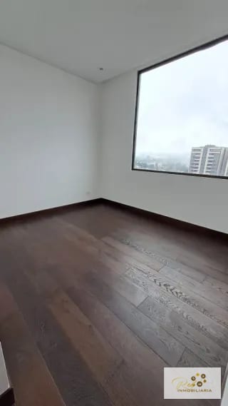 APARTAMENTO DE LUJO EN VENTA 📍 Edificio Echo – Zona 14 — Apartamento en Venta en Echo, Zona 14, Guatemala, Ciudad — miniatura 5 de 15