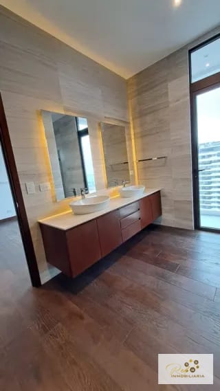 APARTAMENTO DE LUJO EN VENTA 📍 Edificio Echo – Zona 14 — Apartamento en Venta en Echo, Zona 14, Guatemala, Ciudad — miniatura 2 de 15