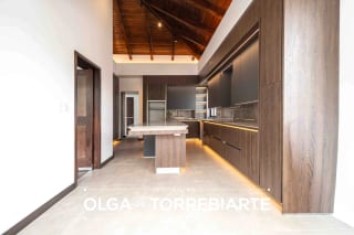 Casa en venta Oakland, zona 10 — Casa en Venta en Zona 10, Guatemala, Ciudad — miniatura 4 de 13