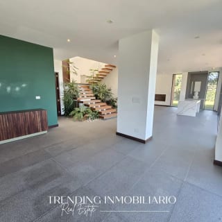 Casa en venta zona 16 Pulte Golf de 5 habitaciones + 4 parqueos — Casa en Venta en El Pulté, Zona 16, Guatemala, Ciudad — miniatura 12 de 17