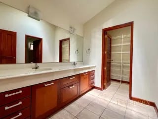 Casa en venta en Bosques de las Luces — Casa en Venta en Bosques de Las Luces, Carretera a El Salvador, Guatemala, Ciudad — miniatura 3 de 12
