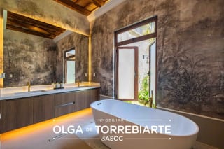 Casa amueblada en Condominio Paseo Antigua — Casa en Venta en Dentro del Casco, Antigua, Sacatepéquez — miniatura 2 de 17