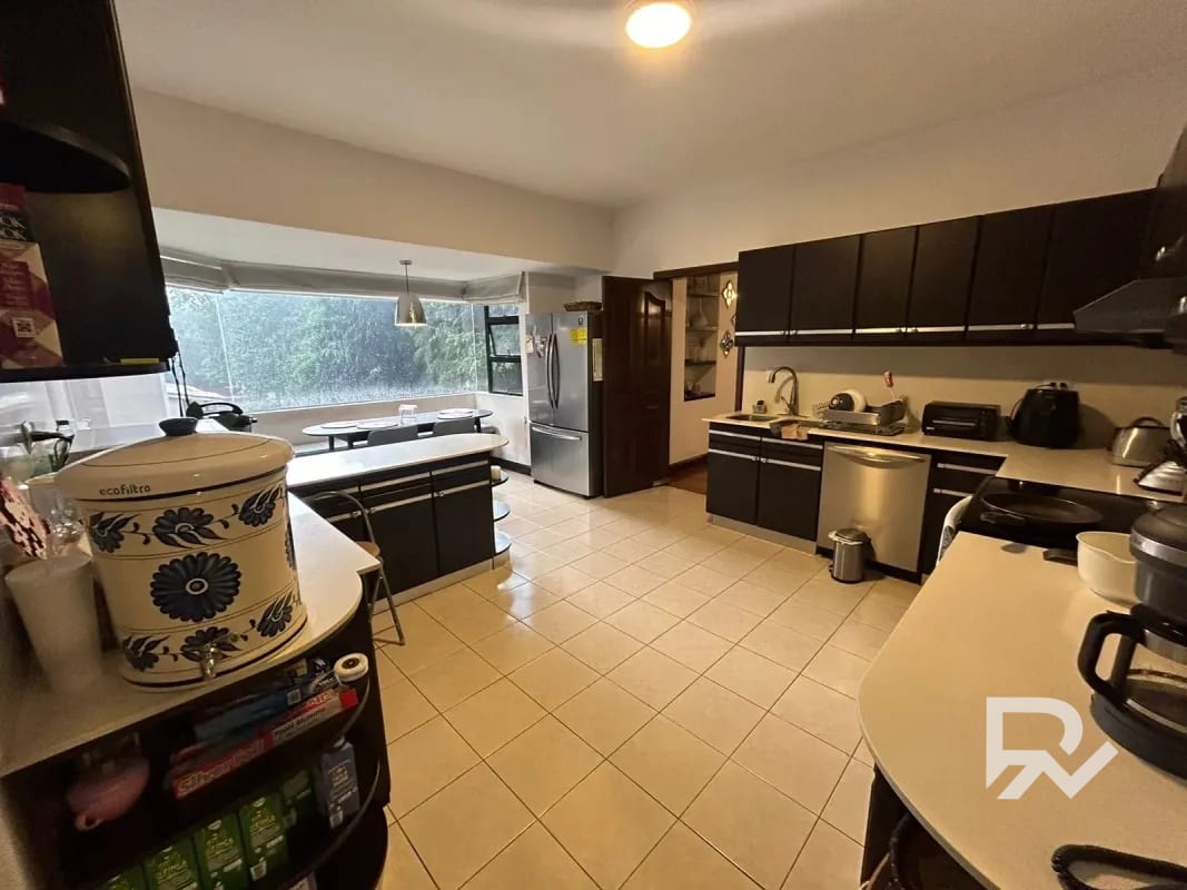 Alquiler o venta de hermoso apartamento remodelado en zona 14 — Apartamento en Venta en Zona 14, Guatemala, Ciudad — foto 9 de 12