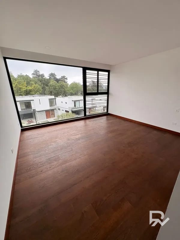Venta de casa en Sauces del Pulte zona 16 — Casa en Venta en Zona 16, Guatemala, Ciudad — foto 6 de 13