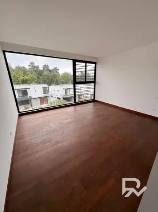 Venta de casa en Sauces del Pulte zona 16 — Casa en Venta en Zona 16, Guatemala, Ciudad — miniatura 6 de 13