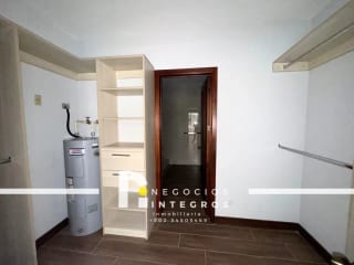 Vendo Apartamento Remodelado, Impuestos Incluidos, Milenia Oakland Z.10 — Apartamento en Venta en Milenia, Zona 10, Guatemala, Ciudad — miniatura 3 de 17