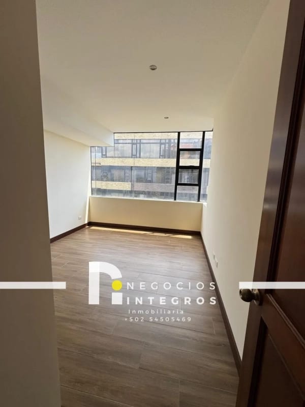 Vendo Apartamento Remodelado, Impuestos Incluidos, Milenia Oakland Z.10 — Apartamento en Venta en Milenia, Zona 10, Guatemala, Ciudad — foto 14 de 17