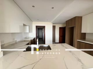 Vendo Apartamento Remodelado, Impuestos Incluidos, Milenia Oakland Z.10 — Apartamento en Venta en Milenia, Zona 10, Guatemala, Ciudad — miniatura 14 de 16