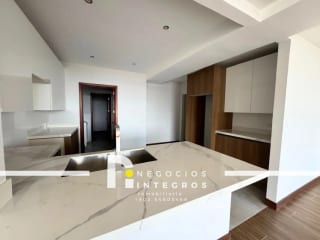 Vendo Apartamento Remodelado, Impuestos Incluidos, Milenia Oakland Z.10 — Apartamento en Venta en Milenia, Zona 10, Guatemala, Ciudad — miniatura 9 de 16