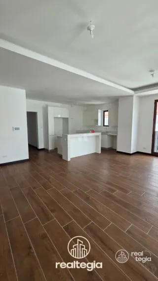 Apartamento en Lirios de Cayalá Zona 16 — Apartamento en Venta en Zona 16, Guatemala, Ciudad — miniatura 1 de 13