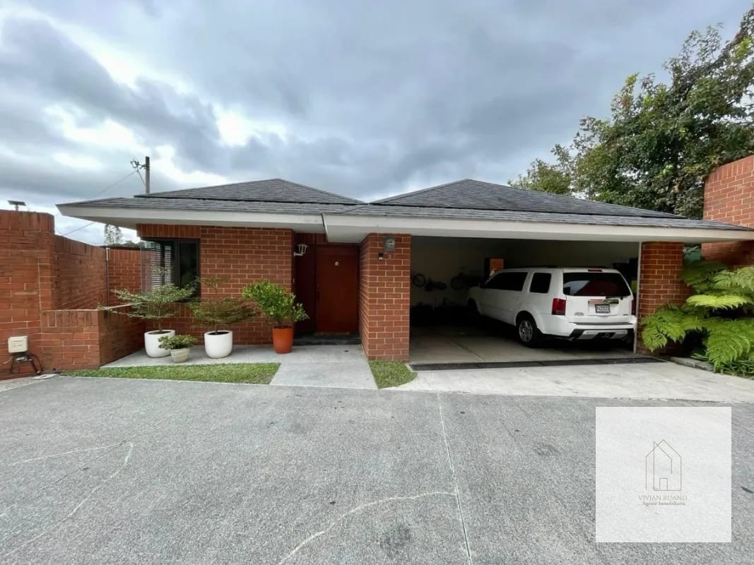 Casa carretera Muxbal — Casa en Venta en Muxbal, Guatemala, Ciudad — foto 1 de 7