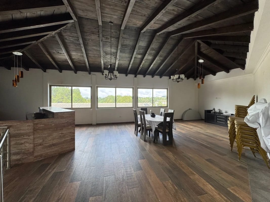 Vendo linda y amplia casa en Terravista CAES — Casa en Venta en Terravista, Carretera a El Salvador, Guatemala, Ciudad — foto 9 de 17