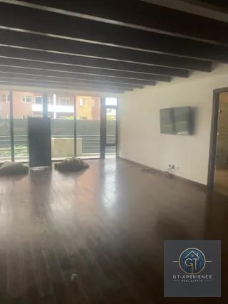Espectacular apartamento en zona 14, nivel completo — Apartamento en Venta en Zona 14, Guatemala, Ciudad — miniatura 7 de 14