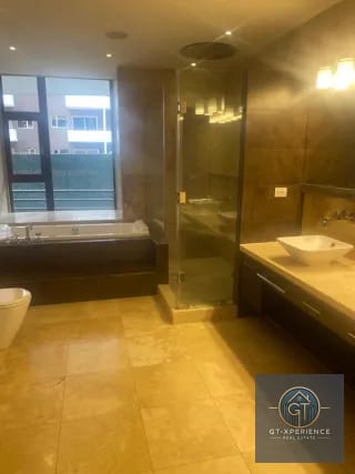 Espectacular apartamento en zona 14, nivel completo — Apartamento en Venta en Zona 14, Guatemala, Ciudad — miniatura 4 de 14