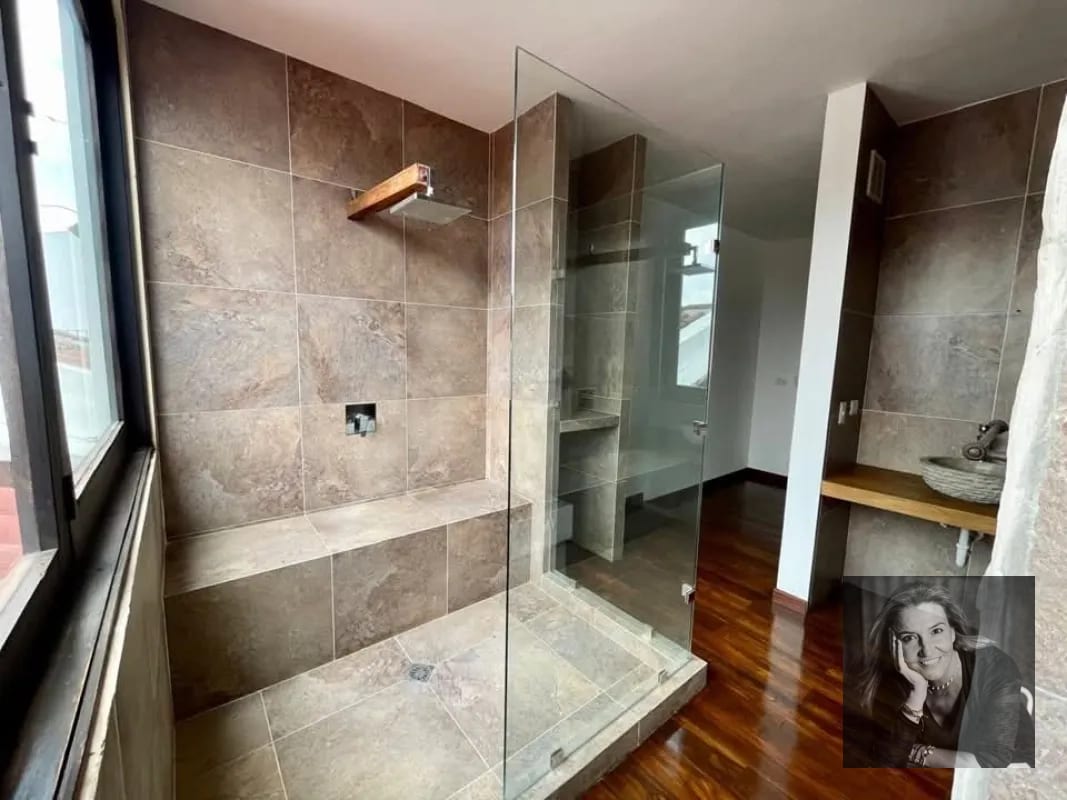 𝗩𝗘𝗡𝗧𝗔 | Preciosa Casa Exclusiva en Hacienda del Comendador — Casa en Venta en Hacienda del comendador, San Miguel Dueñas, Sacatepéquez — foto 5 de 17