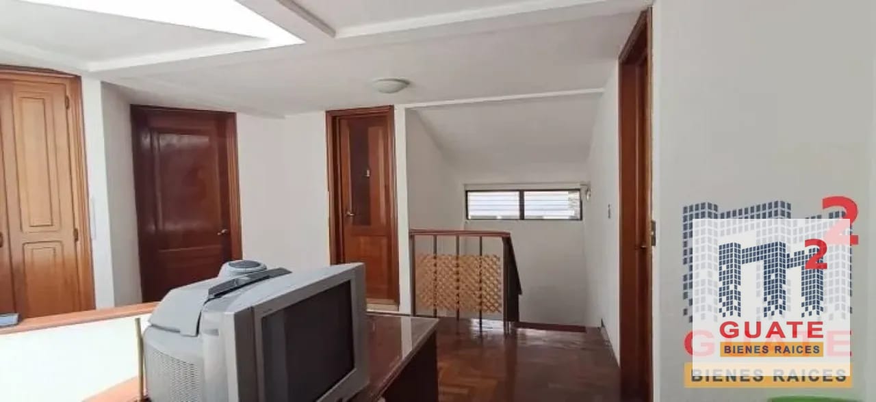 Casa fuera de condominio en Venta, Mixco — Casa en Venta en Zona 1 Mixco, Guatemala, Ciudad — foto 9 de 17