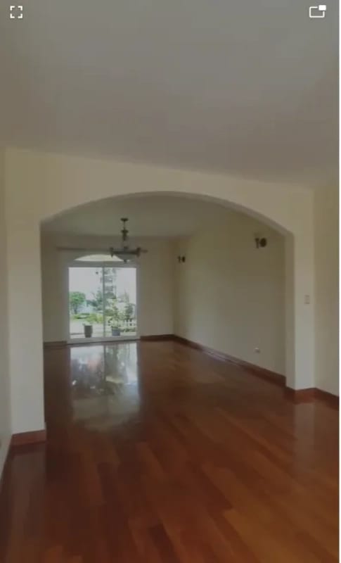 Casa en Venta en Jardines de San Isidro Zona 16 — Casa en Venta en Jardines de San Isidro, Zona 16, Guatemala, Ciudad — foto 5 de 17