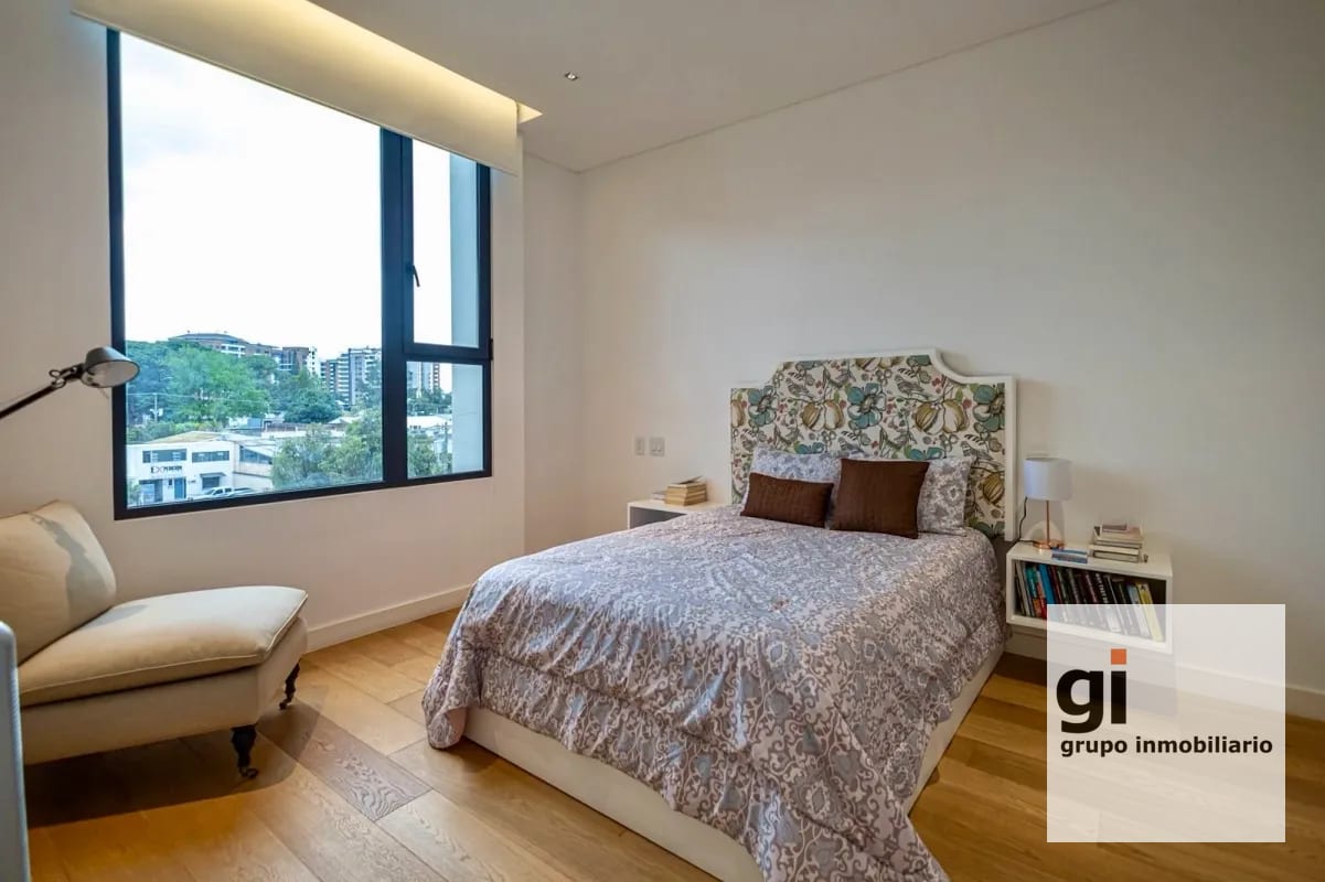 Apartamento de 2 dormitorios en venta en Oakland — Apartamento en Venta en Zona 10, Guatemala, Ciudad — foto 3 de 11