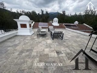 casa espectacular en Antigua Guatemala — Casa en Venta en Antigua, Sacatepéquez — miniatura 2 de 13