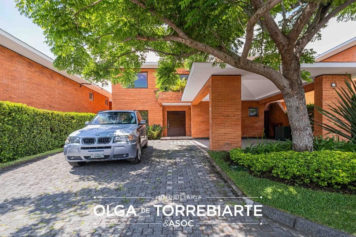 Casa en venta La Joya, Zona 10 — Casa en Venta en Zona 10, Guatemala, Ciudad — foto 1 de 16