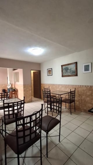 VENTA DE PROPIEDAD + NEGOCIO EN FUNCIONAMIENTO Café / Restaurante – Zona 1 (Sector Gerona, frente al Ministerio Público) — Casa en Venta en Zona 1, Guatemala, Ciudad — miniatura 7 de 8