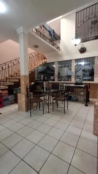 VENTA DE PROPIEDAD + NEGOCIO EN FUNCIONAMIENTO Café / Restaurante – Zona 1 (Sector Gerona, frente al Ministerio Público) — Casa en Venta en Zona 1, Guatemala, Ciudad — miniatura 6 de 8
