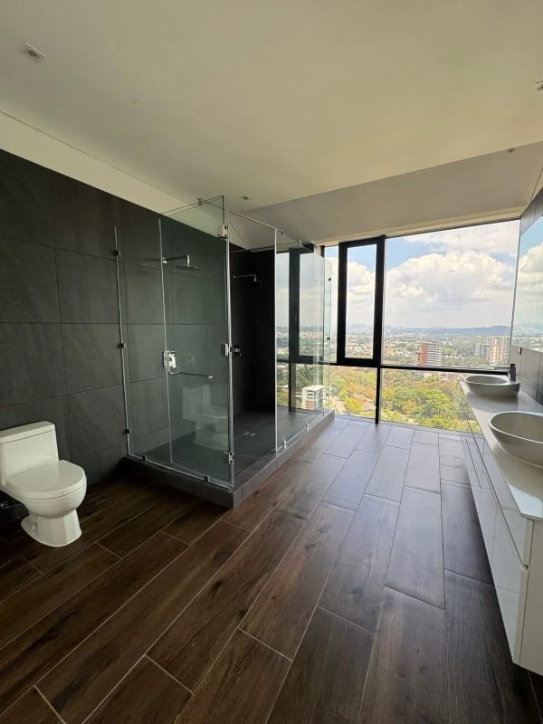 Vendo Exclusivo Penthouse con Terraza Grande - Milenia Oakland Z.10 (copia) — Apartamento en Venta en Milenia, Zona 10, Guatemala, Ciudad — foto 3 de 7