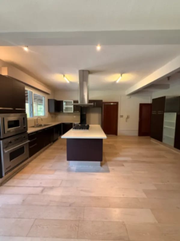 Casa en venta | 5 habitaciones | 5 parqueos | piscina | pérgola | Colinas de Castel CAES — Casa en Venta en Fraijanes, Carretera a El Salvador, Guatemala, Ciudad — foto 15 de 17