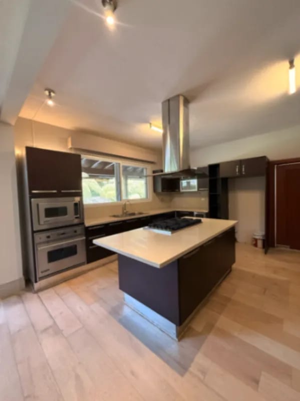 Casa en venta | 5 habitaciones | 5 parqueos | piscina | pérgola | Colinas de Castel CAES — Casa en Venta en Fraijanes, Carretera a El Salvador, Guatemala, Ciudad — foto 14 de 17