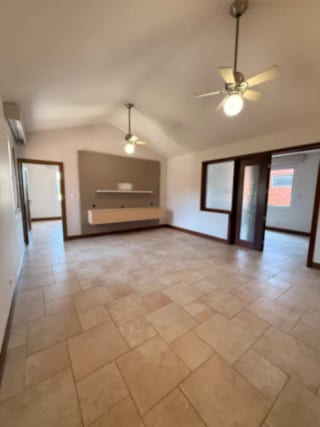 Casa en venta | 5 habitaciones | 5 parqueos | piscina | pérgola | Colinas de Castel CAES — Casa en Venta en Fraijanes, Carretera a El Salvador, Guatemala, Ciudad — miniatura 5 de 17