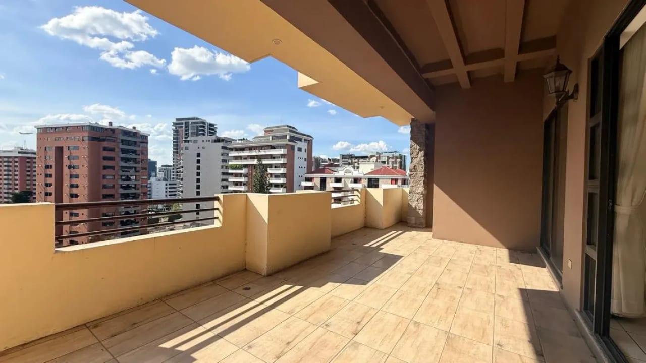 Apartamento en venta, Edificio Torre Castelar, zona 10 — Apartamento en Venta en Torre Castelar, Zona 10, Guatemala, Ciudad — foto 9 de 13