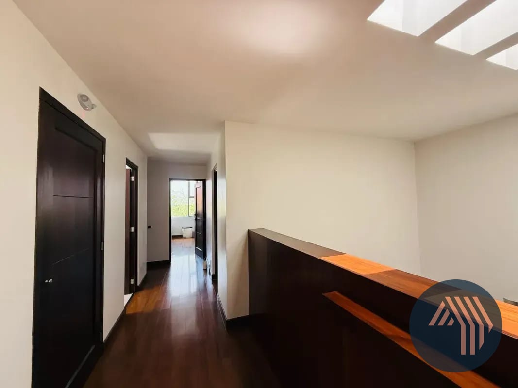 Venta de Hermosa Casa en Condominio - Vista Hermosa 2, Zona 15 — Casa en Venta en Vista Hermosa II, Zona 15, Guatemala, Ciudad — foto 16 de 17
